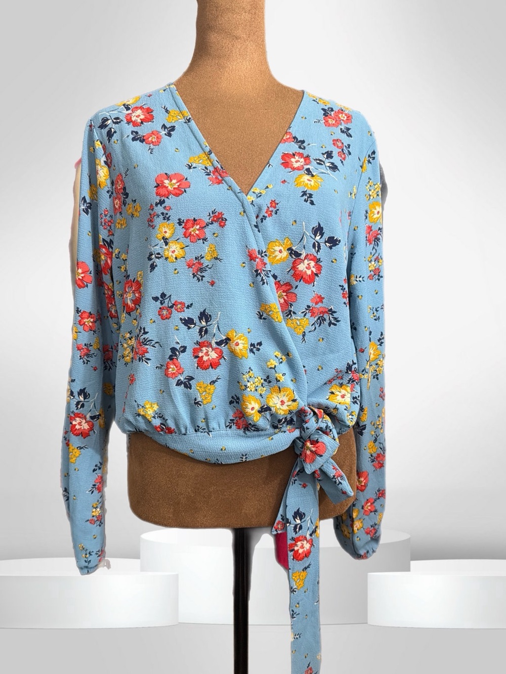 JustFab Light Blue Floral Wrap Tie-Front Top